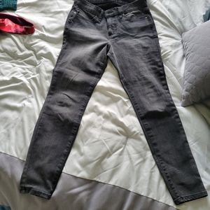 Lauren Conrad feel good super skinny mid-rise jean